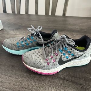 Nike support running shoes